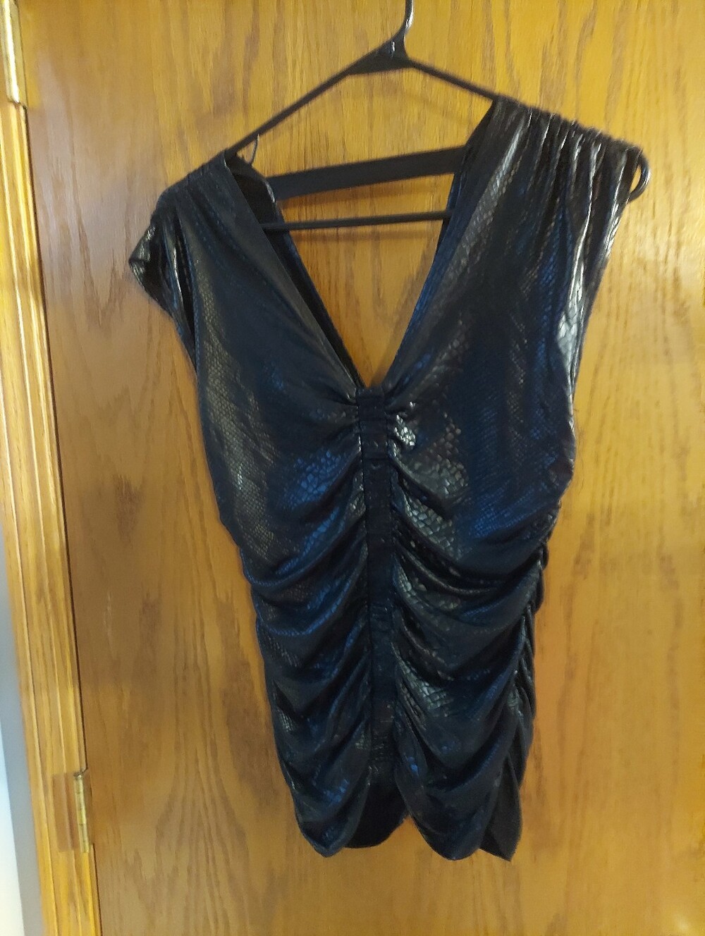 Charlotte Russe Black Faux Leather Snakeskin Ruched V-Neck Top Medium